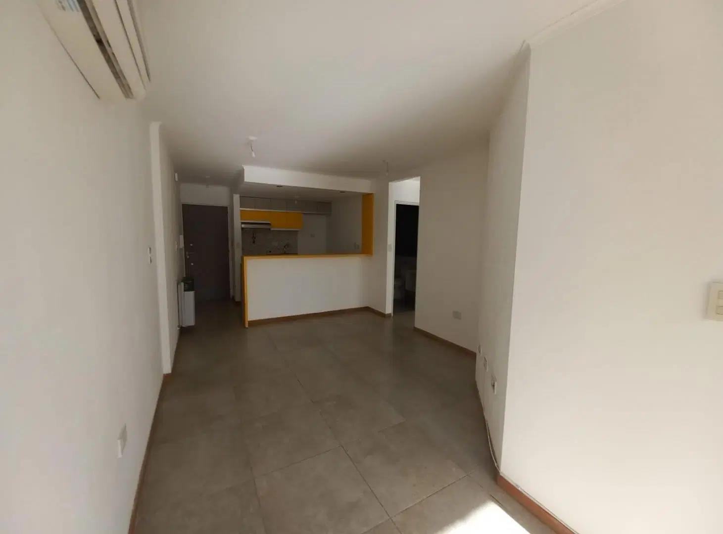 HERMOSO DEPTO DE 1 DORMITORIO EN GRAL. PAZ 1