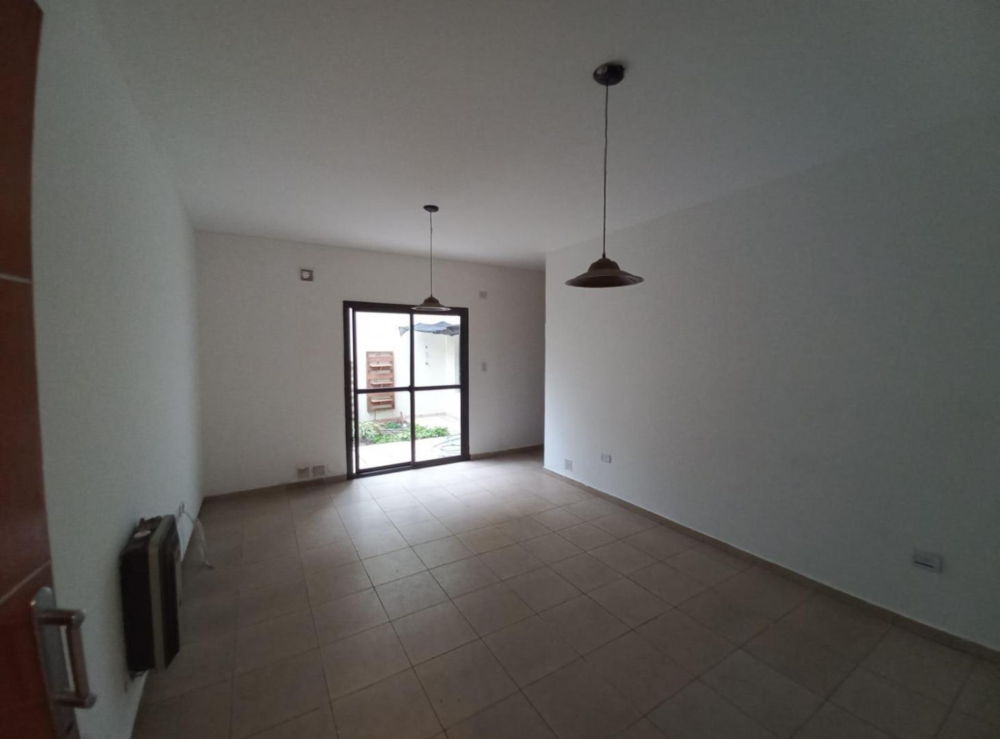 Foto de DPTO 2 Dormitorios, Santa Rosa 2118 Alto Alberdi, imagen 2