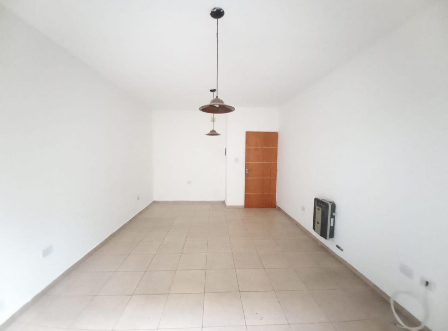 Foto de DPTO 2 Dormitorios, Santa Rosa 2118 Alto Alberdi, imagen 3