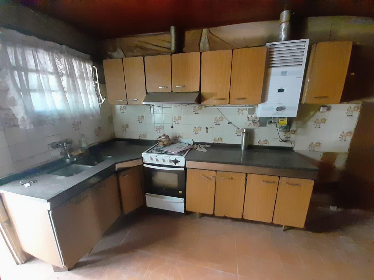 Foto de Casa esquina 3 dormitorios Barrio Observatorio, imagen 2
