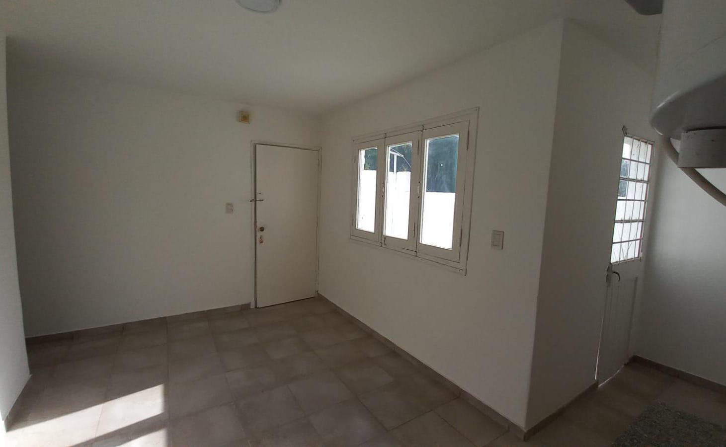 Foto de depto de 1 dormitorio en Marquez de Sobremonte, imagen 2