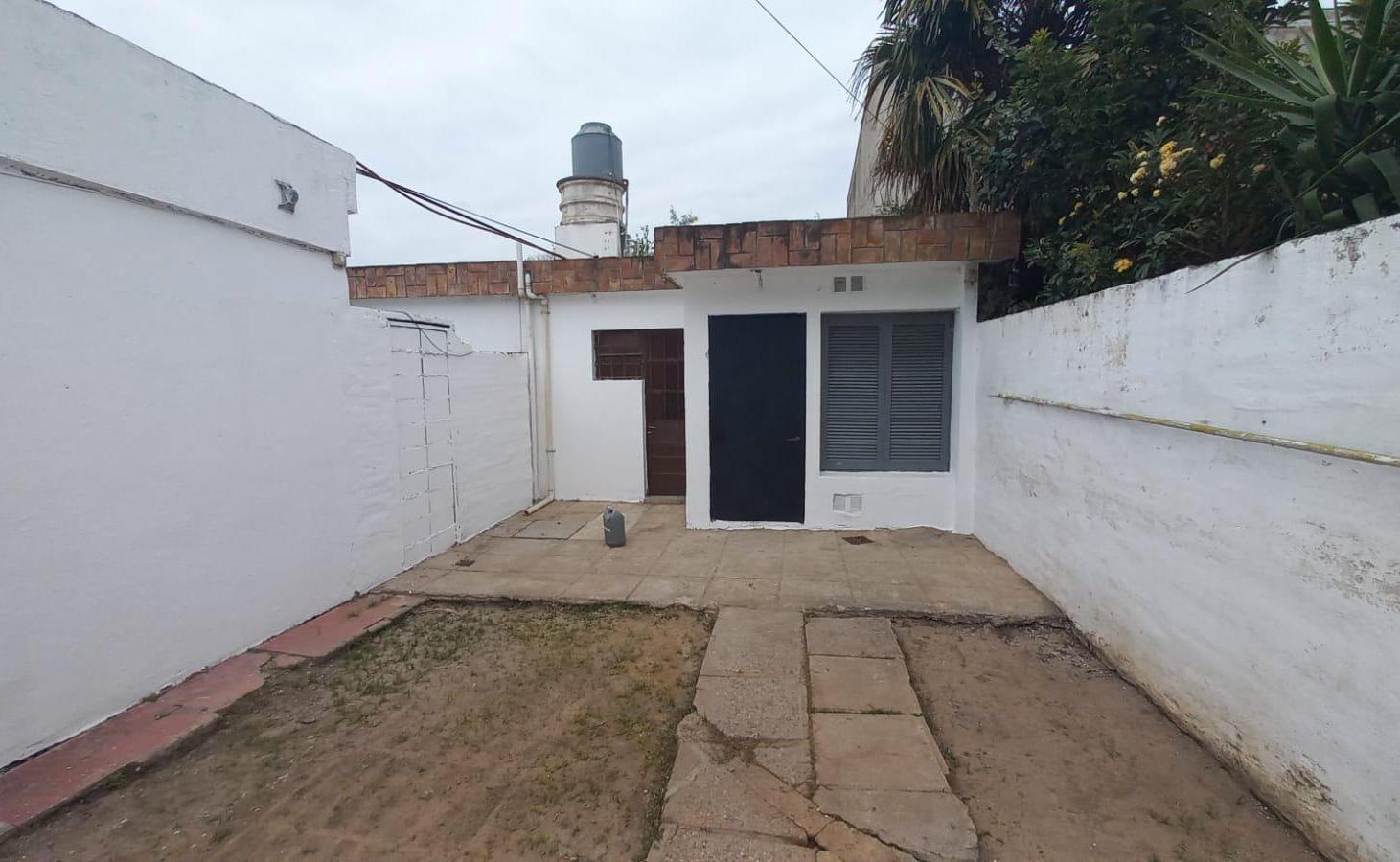 DEPTO INTERNO DE 2 DORMITORIOS EN B PARQUE LATINO