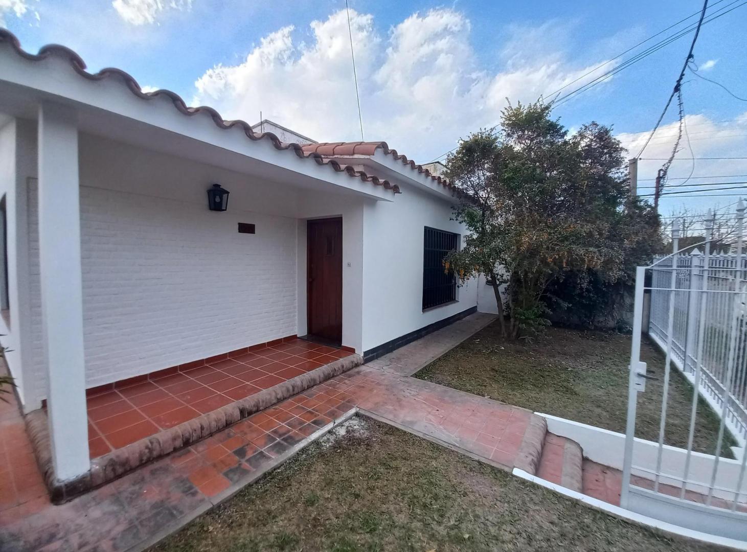 Foto de CASA 3 Dormitorios, Claudio Cuenca 1519. B Escobar, imagen 3