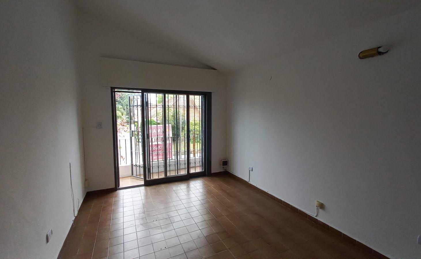 Foto de DEPTO DE 1 DORMITORIO EN PLANTA ALTA EN URCA, imagen 4