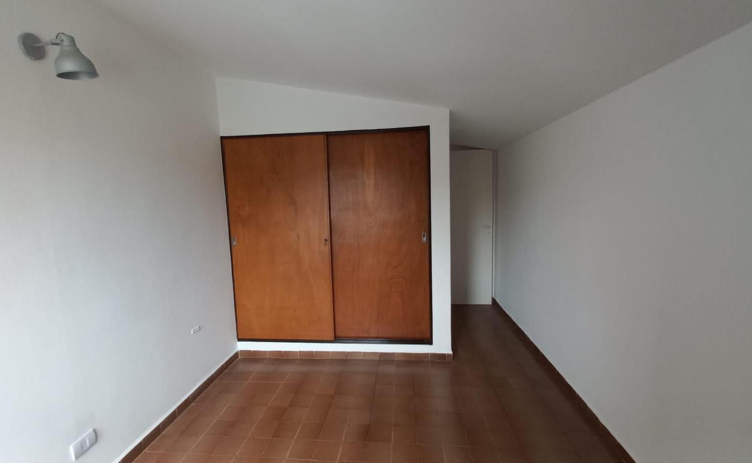 Foto de DEPTO DE 1 DORMITORIO EN PLANTA ALTA EN URCA, imagen 1