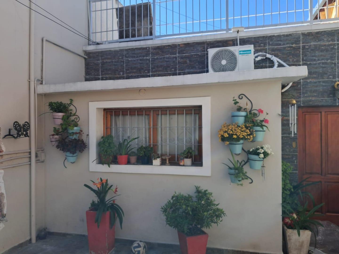 Foto de CASA 4 Dormitorios, Zarate 2000, Bº Zumaran, imagen 1