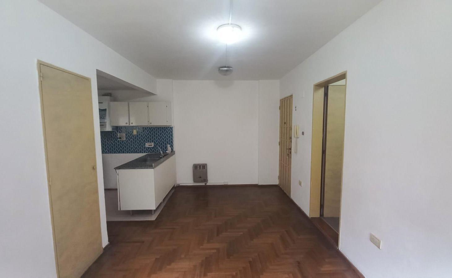 Foto de Departamento de 2 dormitorios en Bv San Juan - Bº Observatorio, imagen 2