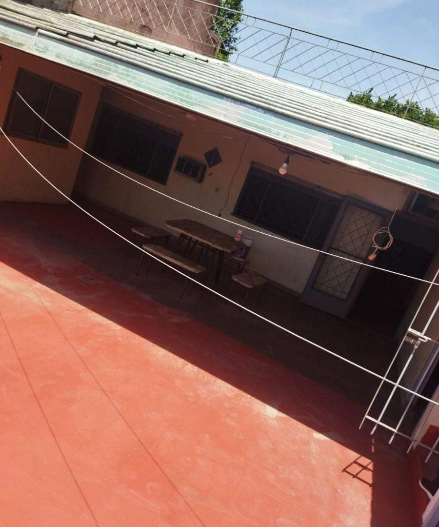 Casa con 180 m² en alquiler, 2 dormitorios, Villa Lugano