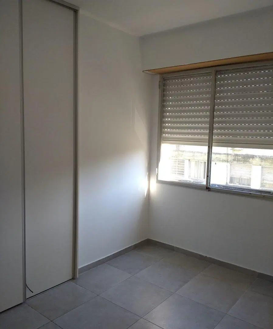 Departamento de 80 m² con 3 dormitorios en alquiler en Villa Lugano 8