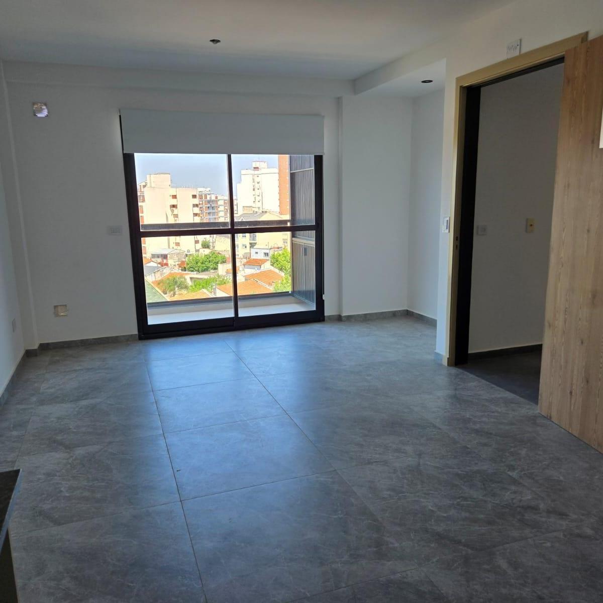 Departamento en Semi Piso. Centro de Ramos Mejia 2 y 3 Ambientes, Exclusivos Vista Panoramica con Co 3