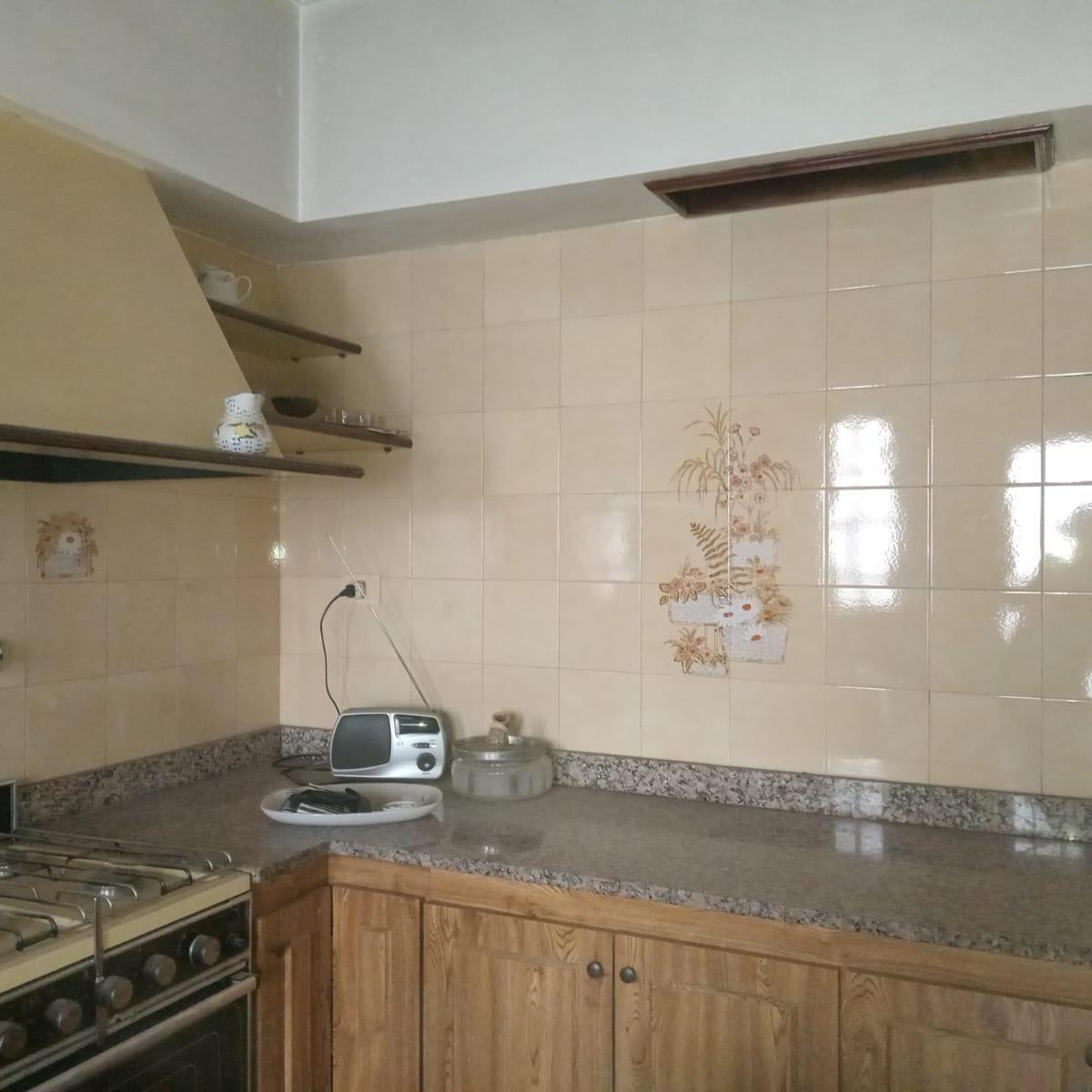 Casa Sobre Lote de 8.66 X 26.47 m, Casa en Dos Plantas con Gge Pasante, Mas Depto de 2 Ambientes Co 5