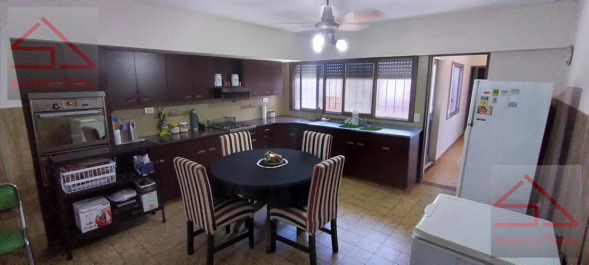 Foto de Casa 4 Amb con cochera - Lomas Del Mirador, imagen 3