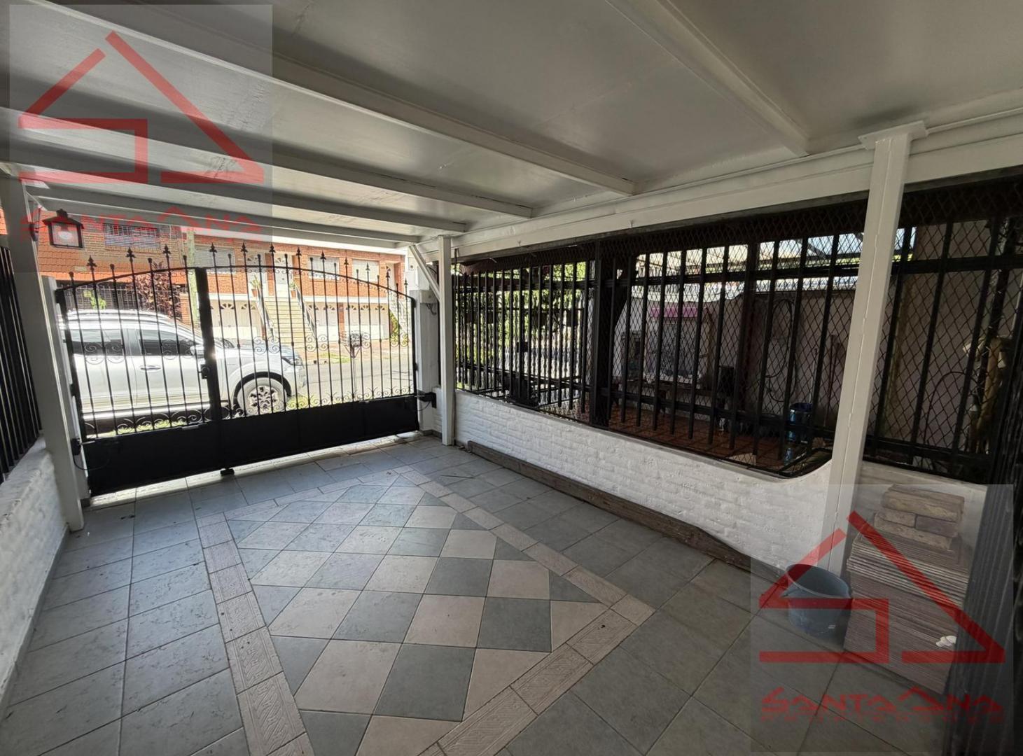 Foto de Duplex en Venta 3 Amb. c/ patio y cochera - Ramos Mejia, imagen 3
