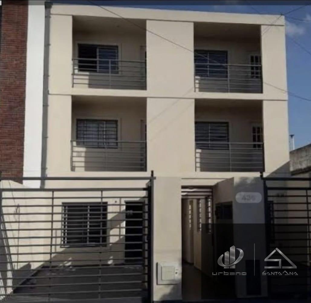 Foto de DEPARTAMENTO 2 AMB, FRENTE CON BALCON 1 cuadra av de mayo, EN 1ER .PISO, imagen 2