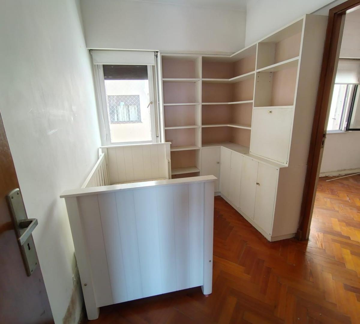 Venta 4 Amb con Cochera Fija Cubierta Av Rivadavia Al 6000 4