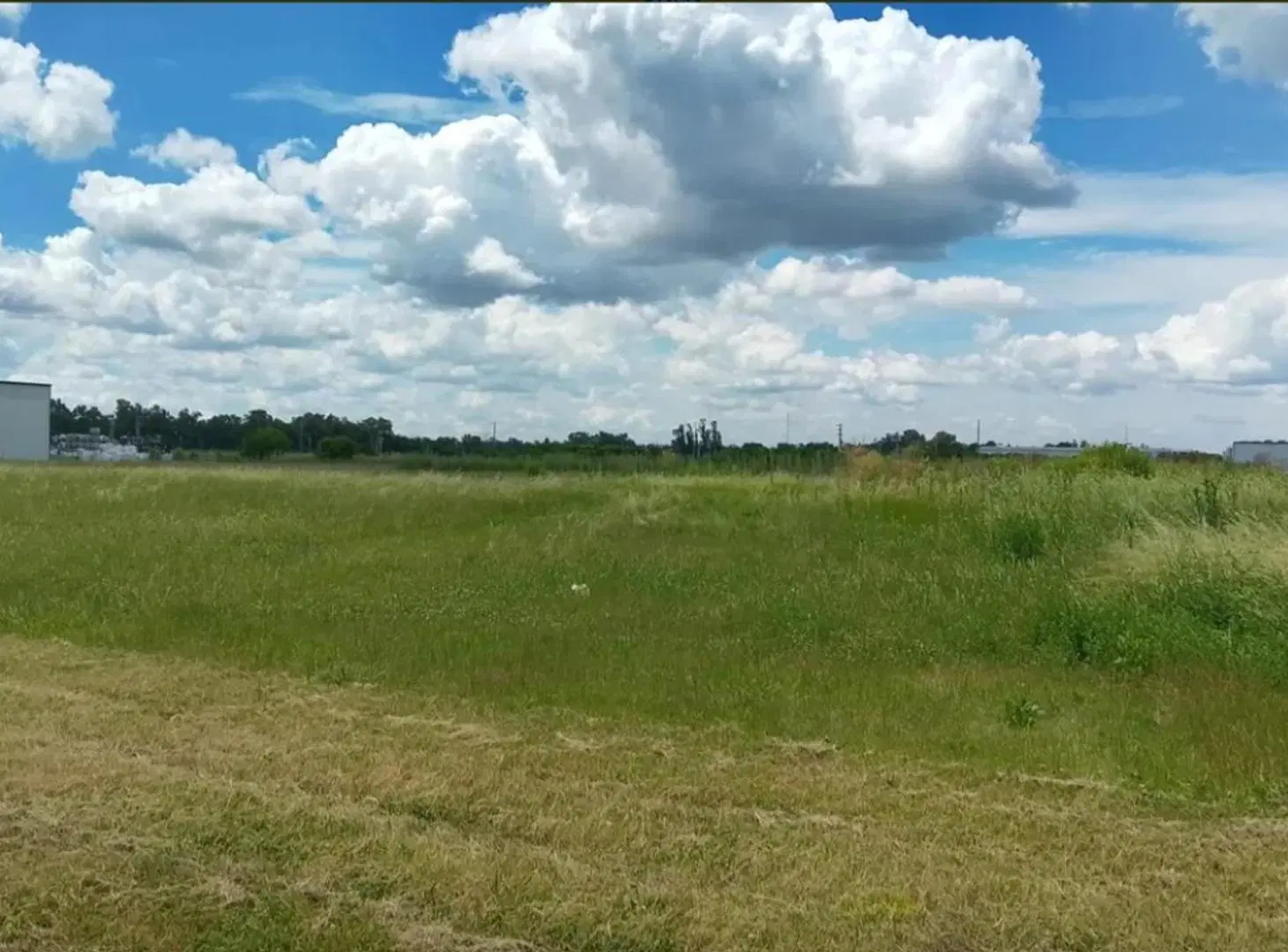 LOTE EN VENTA EN PARQUE INDUSTRIAL RUTA 6 - LOS CARDALES 1