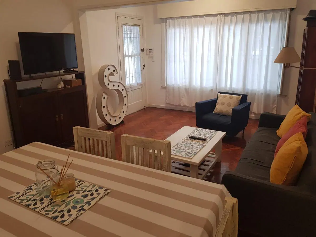 Alquiler Temporario Casa 3 amb Amoblada C/ Cochera y Terraza - Jose A. Cabrera 5900 - Palermo 4