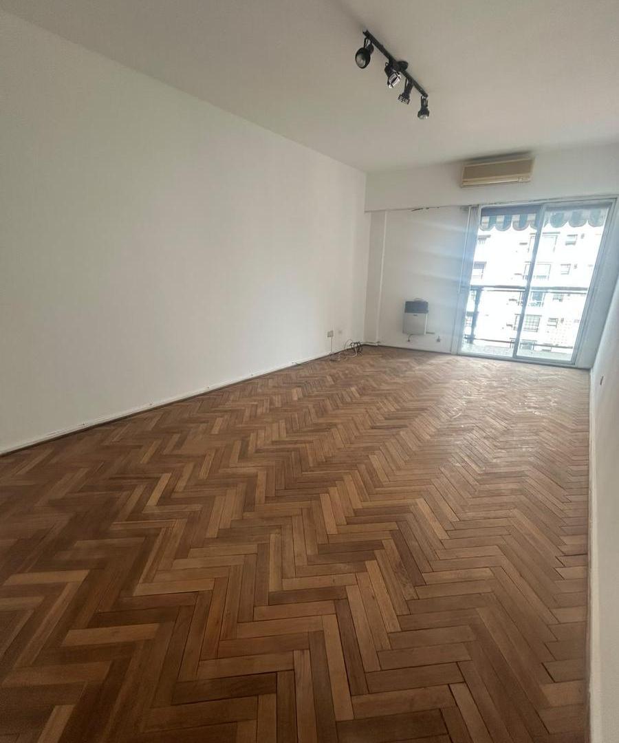 Foto de Alquiler Tradicional - 4 Ambientes Sin Muebles Con 2 Balcones y Baulera, imagen 1