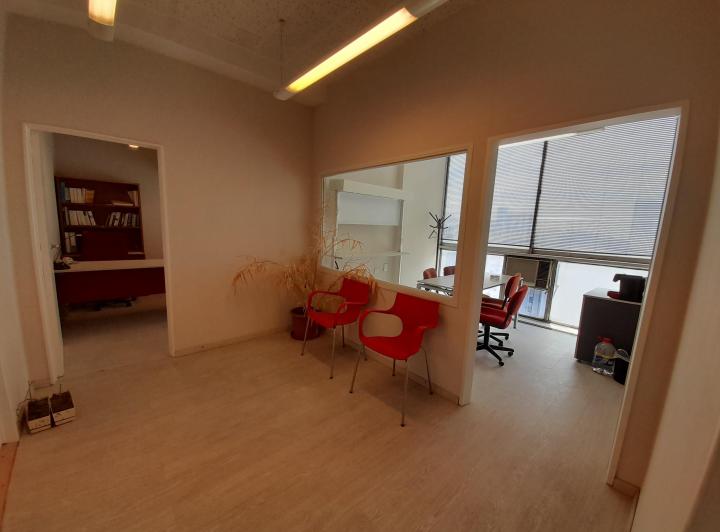 Foto de OFICINA 115 M2 PLAZA SAN MARTIN - PARAGUAY Y FLORIDA -OPORTUNIDAD, imagen 3