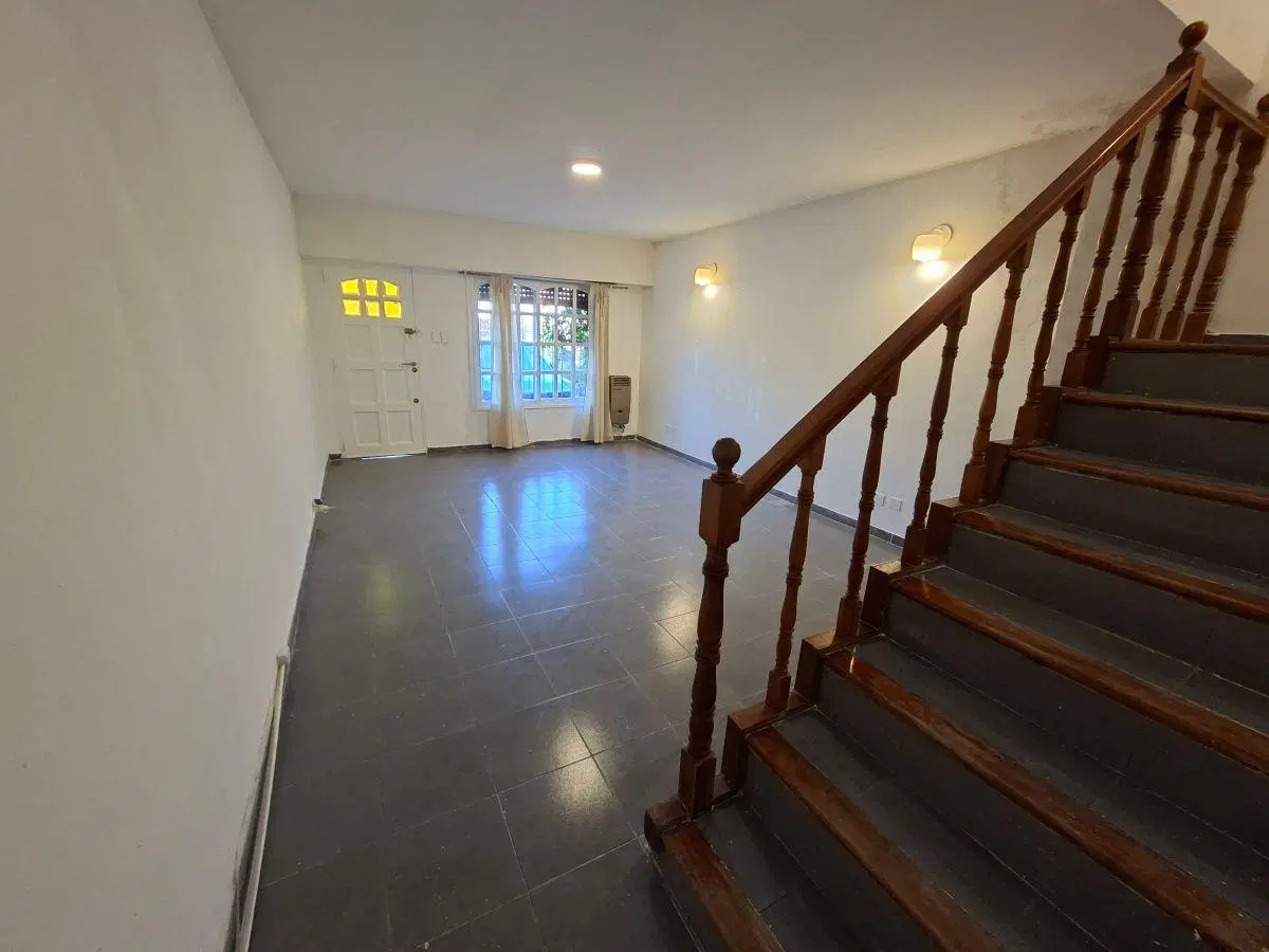 EXCELENTE DUPLEX 3 AMBIENTES JARDIN COCHERA DON TORCUATO 5