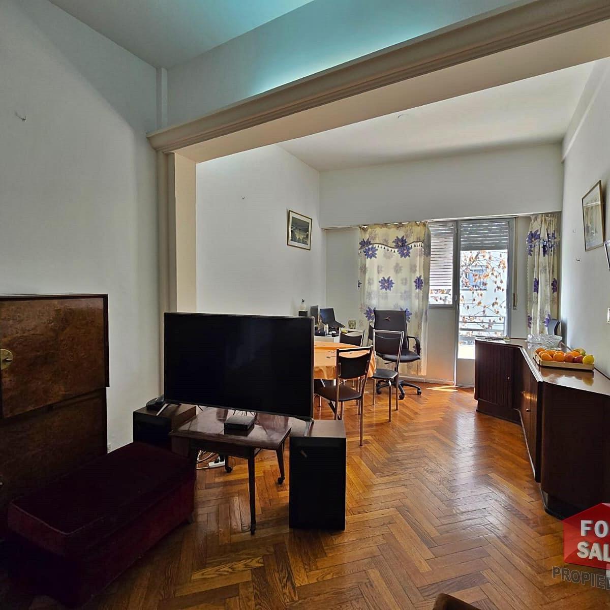 Foto de Semipiso de 3 Ambientes al Frente con Balcón y Dependencia – Excelente, imagen 2
