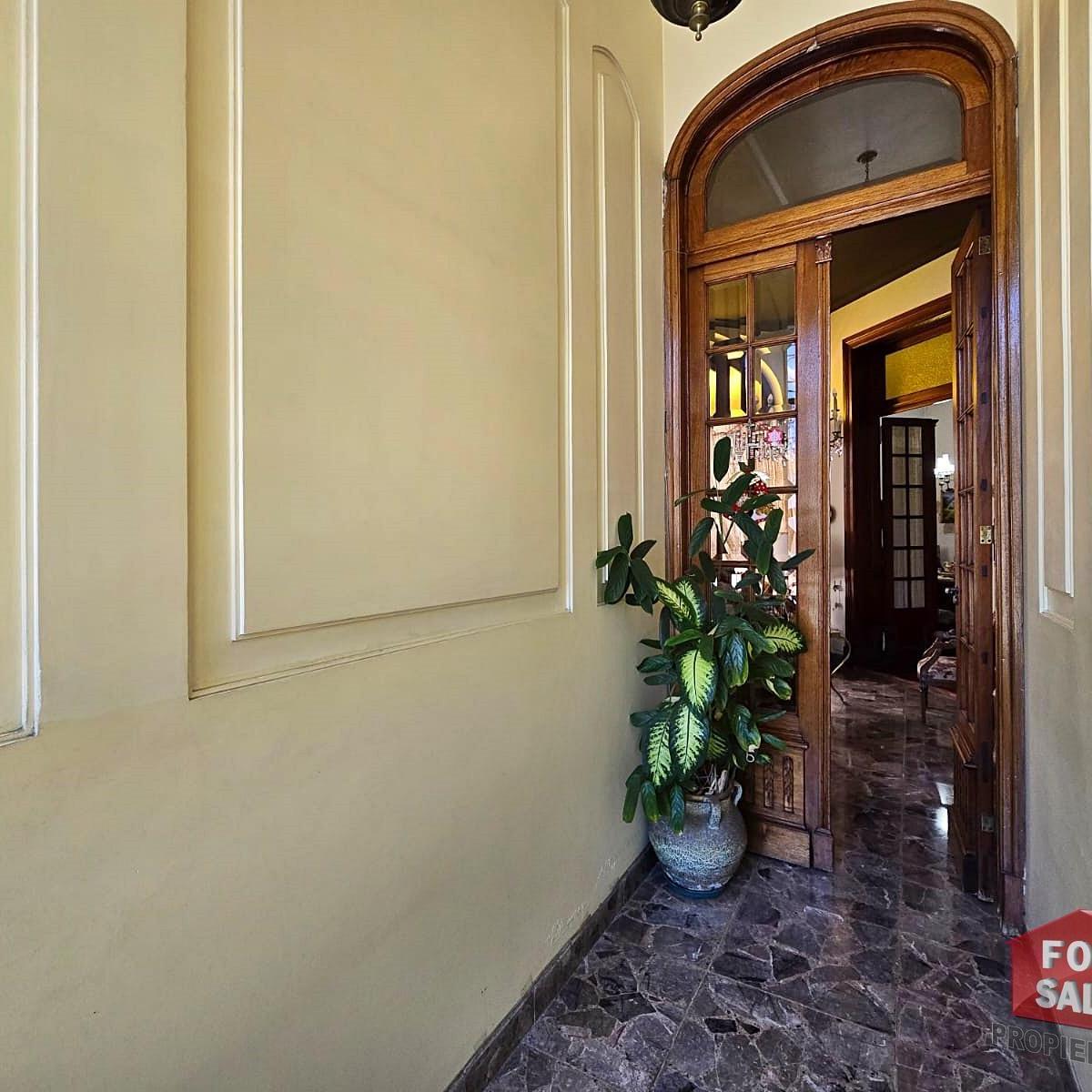 Excelente Lote en Esquina con Gran Potencial Constructivo 2