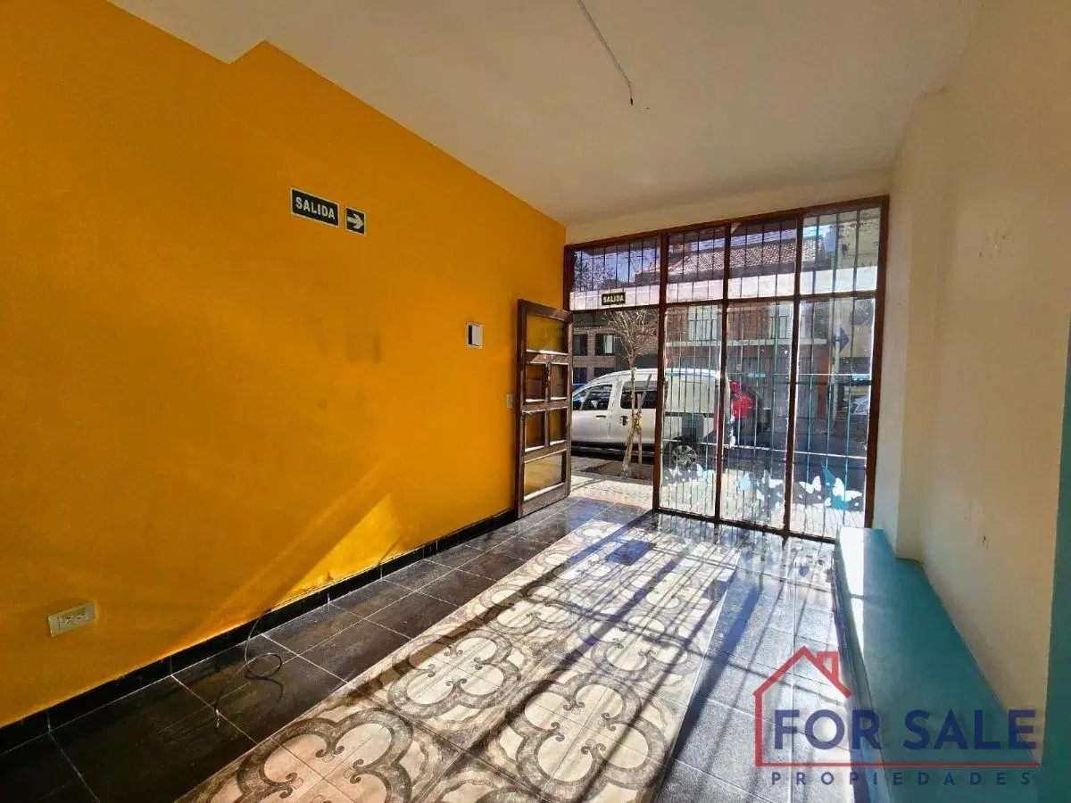 Excelente Local Comercial en Flores – Listo para Ingresar 8