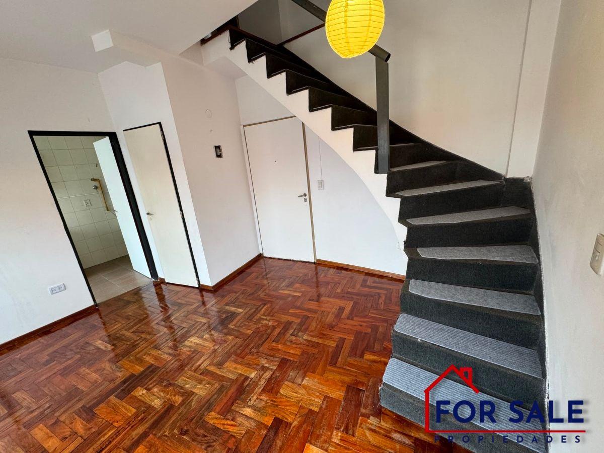 Foto de PH 2 Ambientes en Planta Alta con Balcón – Sin Expensas – Ubicación, imagen 5