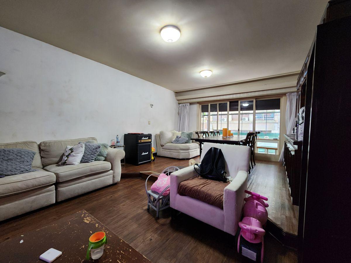 Venta departamento Flores 4 ambientes con cochera zona comercial