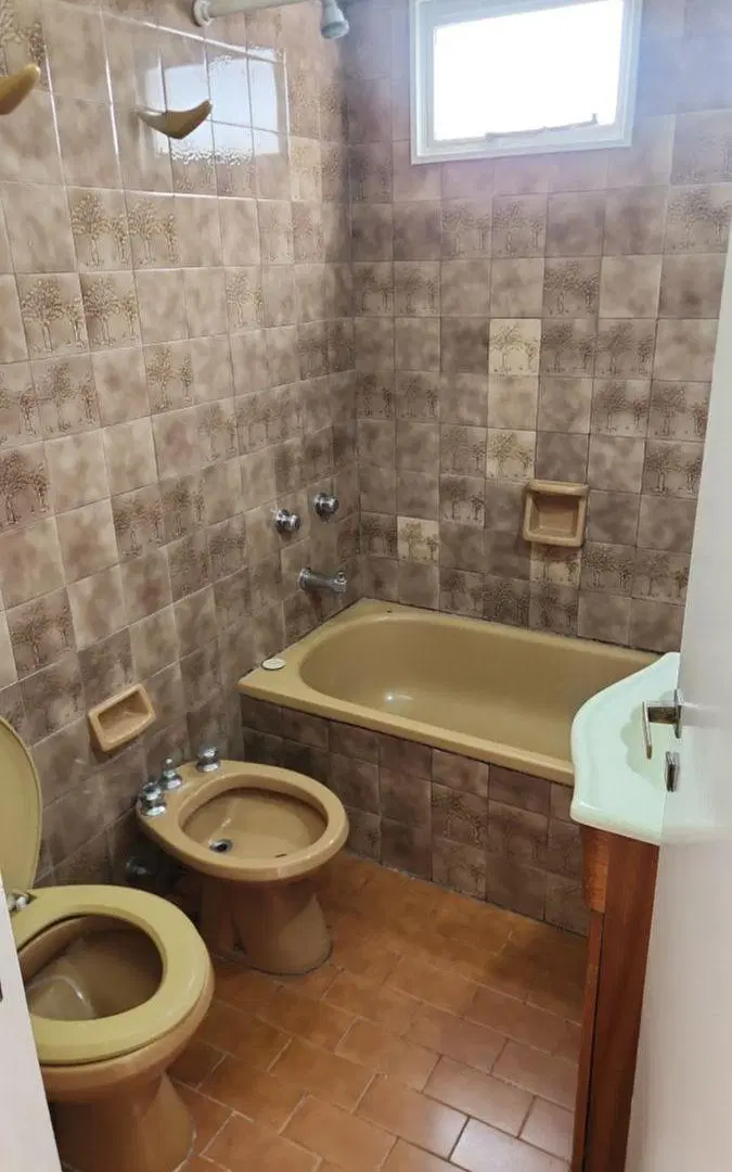 Departamento de 4 Ambientes c balcon c Cochera en Venta Floresta 3