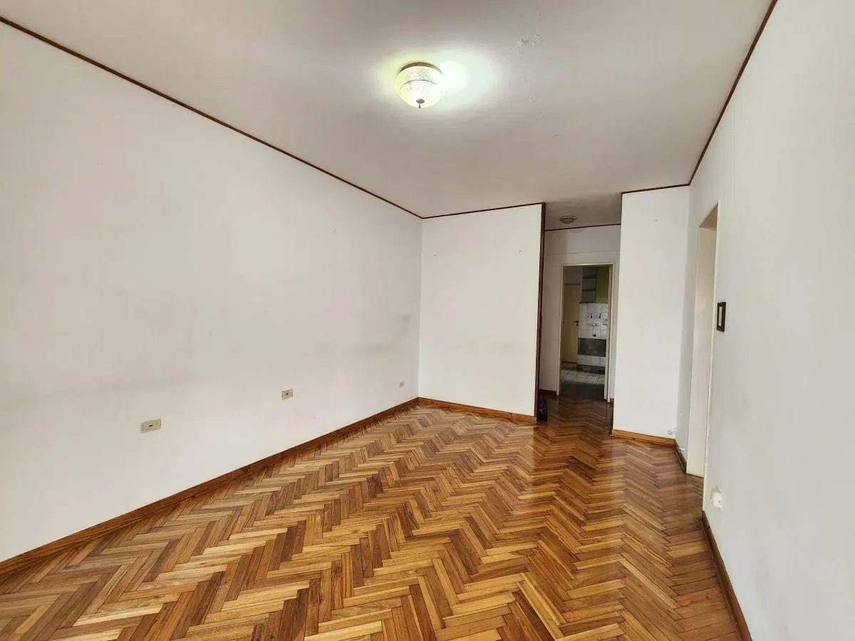 Alquiler de 3 ambientes con dependencia y baño de servicio 2