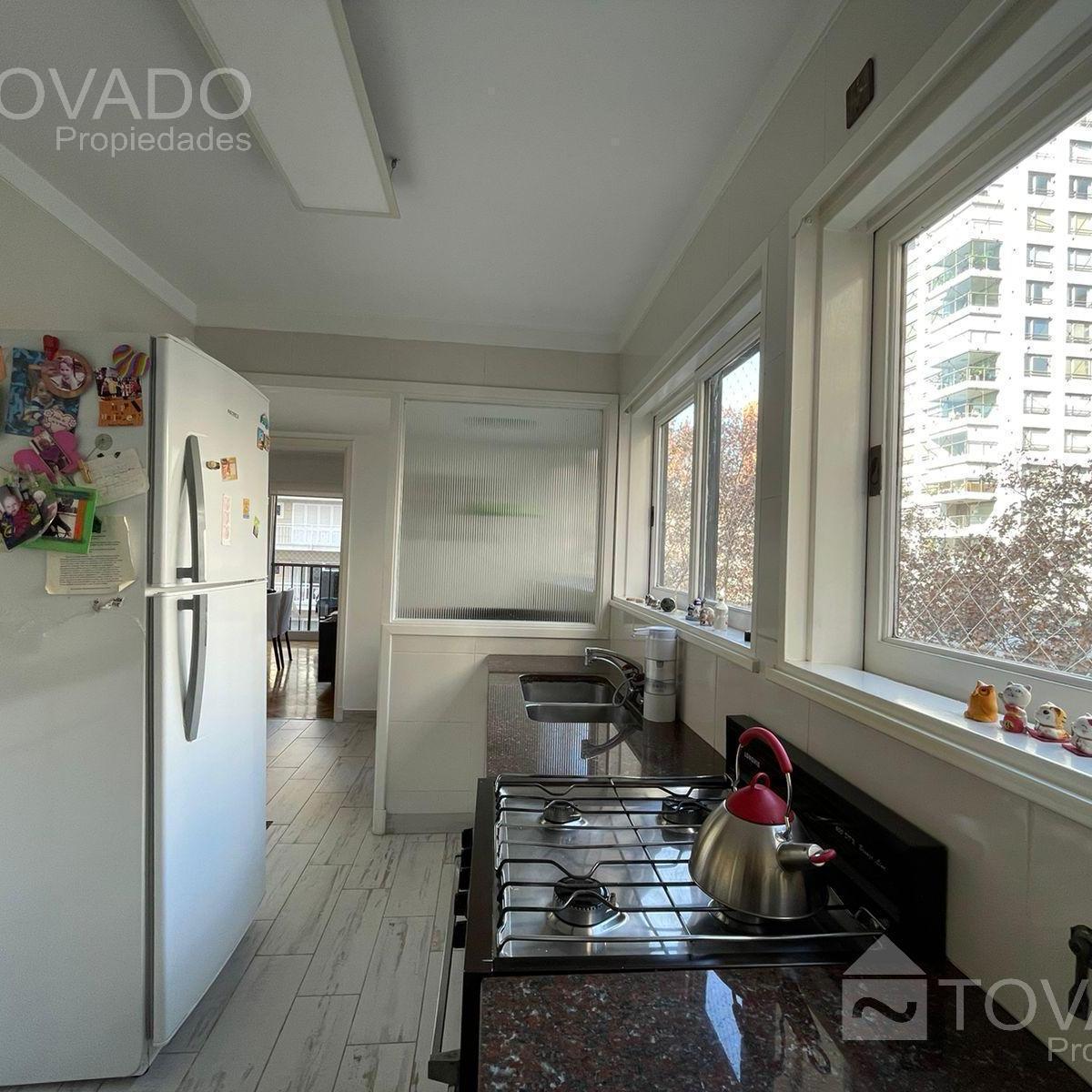 Piso de Categoría 4 Ambientes con Cochera en Belgrano! 3