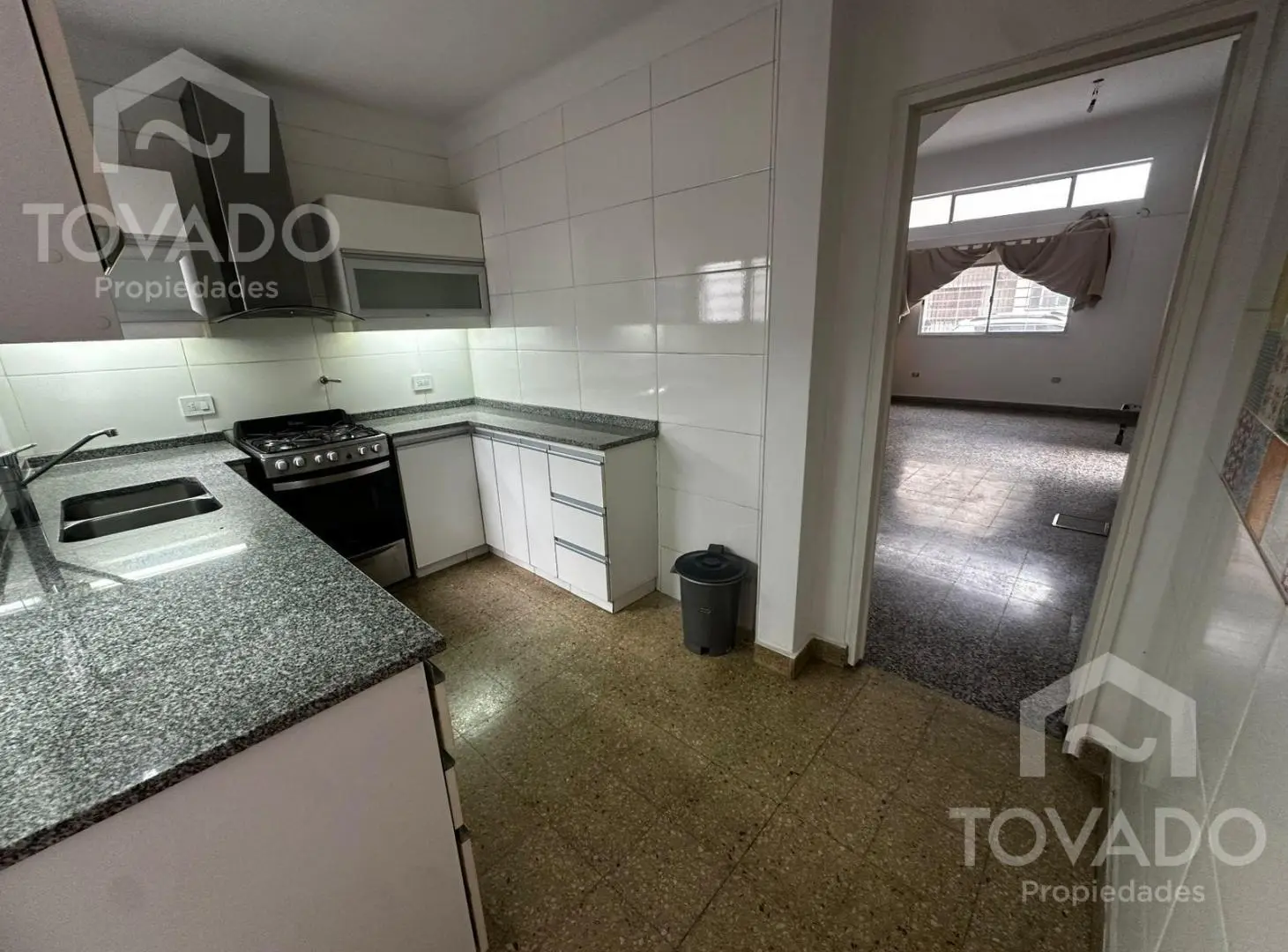 PH 4 Ambientes con Patio y Terraza propia en Parque Chas! 2