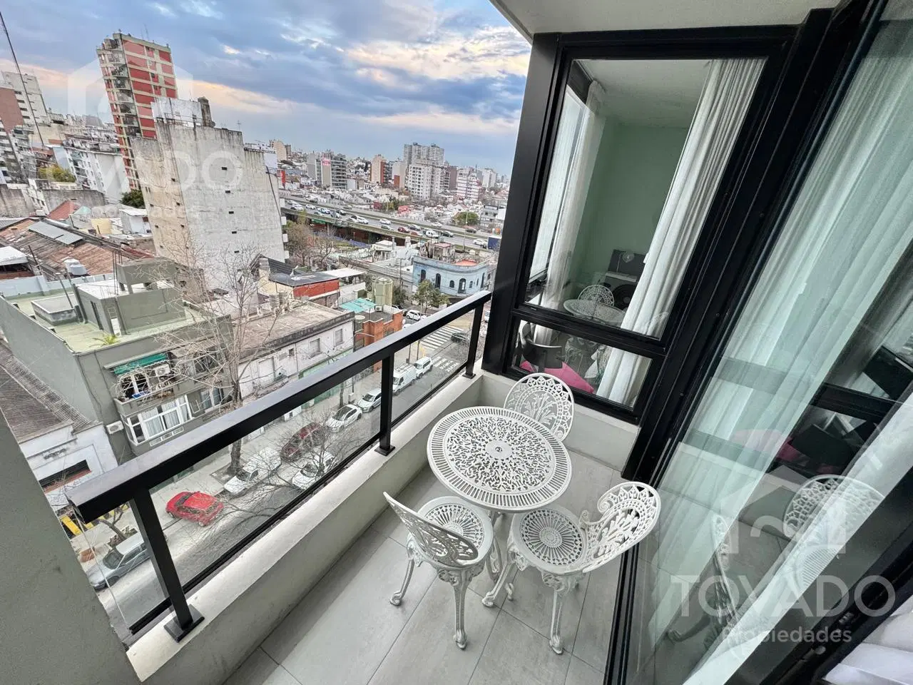 2 ambientes con cochera en Torre Palmera Caballito 3