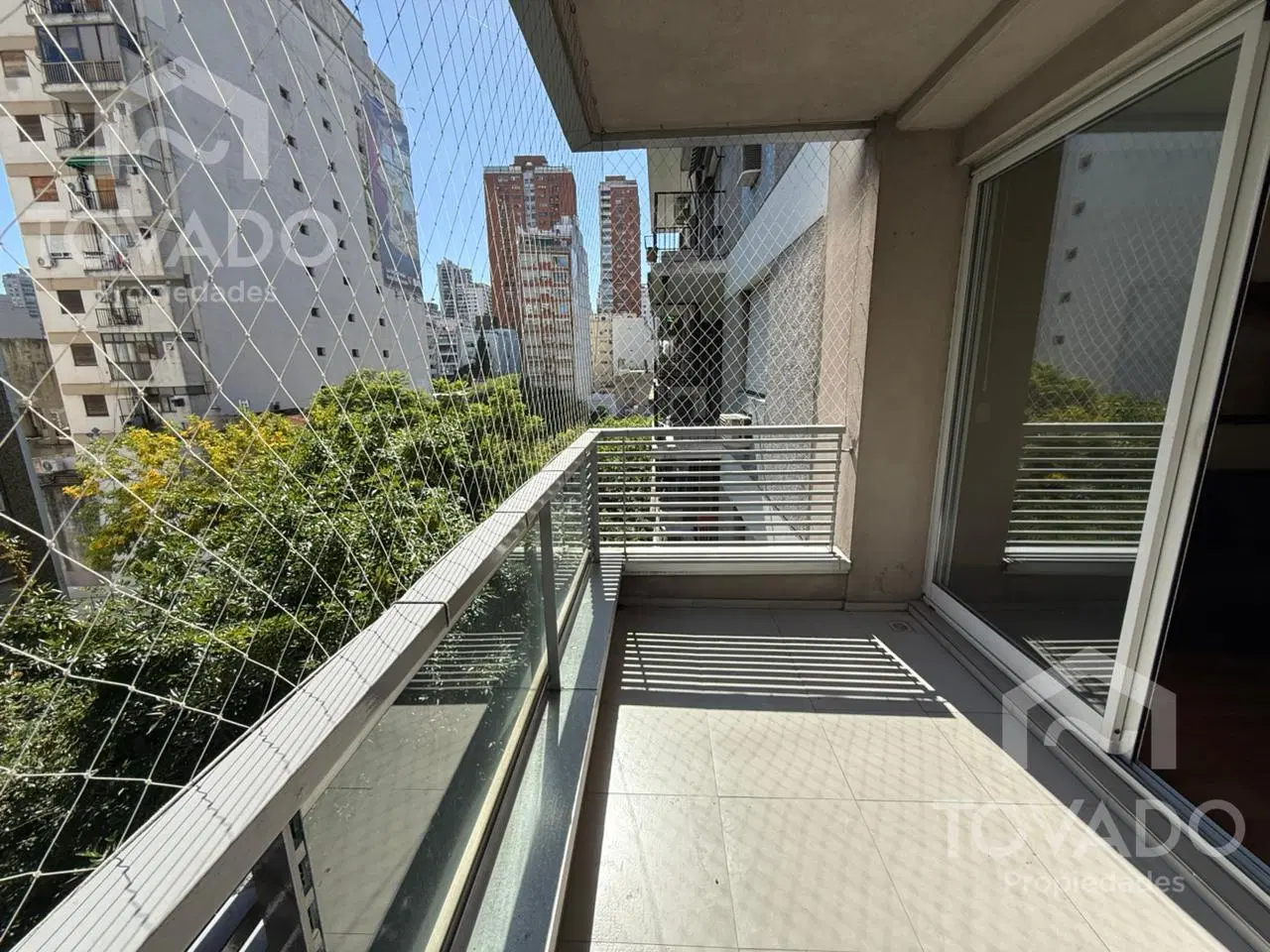 Apto profesional! Amplio monoambiente en alquiler con balcón en Belgrano! 5