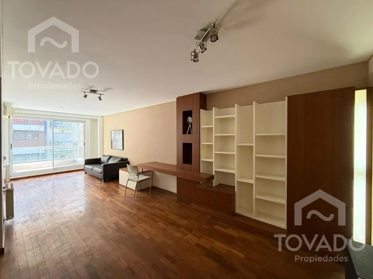 Apto profesional! Amplio monoambiente en alquiler con balcón en Belgrano! 3