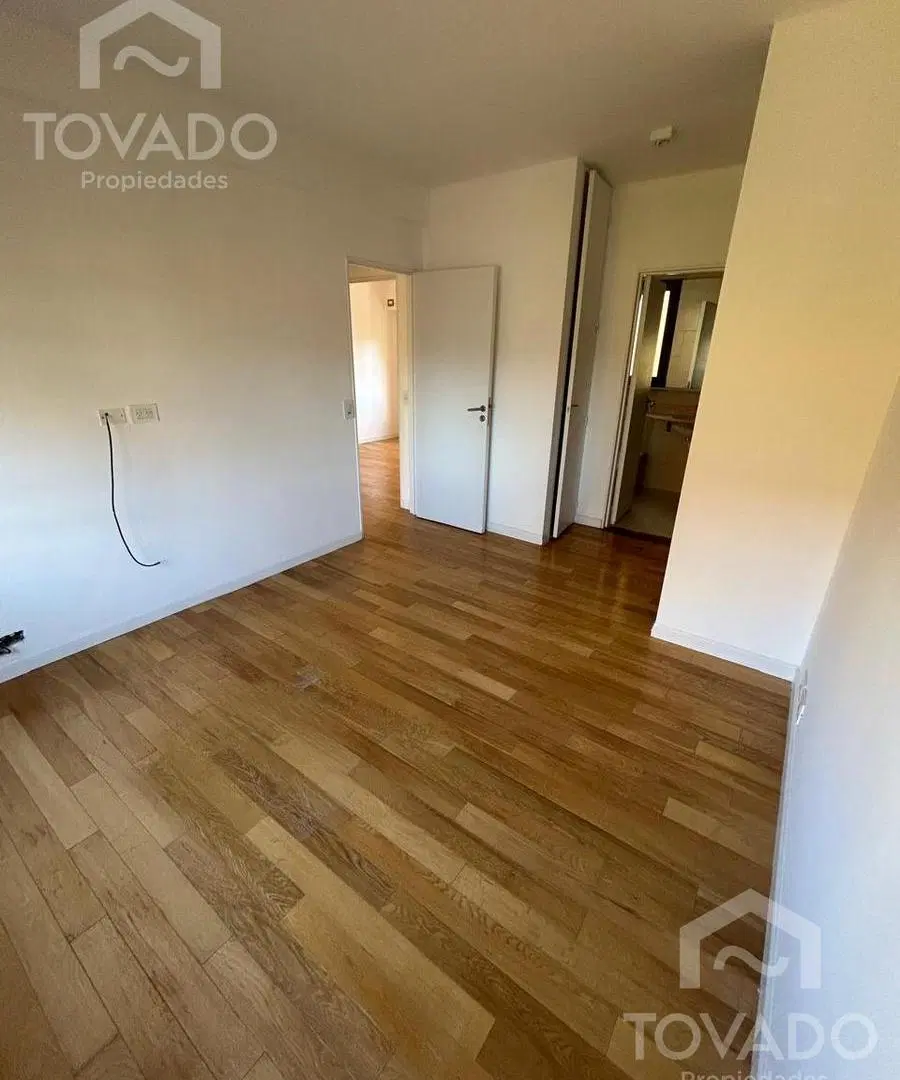 4 ambientes con cochera en piso alto! Unidad muy luminosa en Villa Urquiza! 3