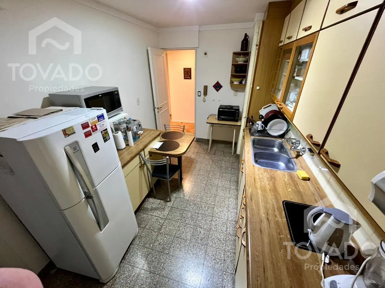 Piso Alto! 3 Ambientes con Cochera y Dependencia en Colegiales! 8