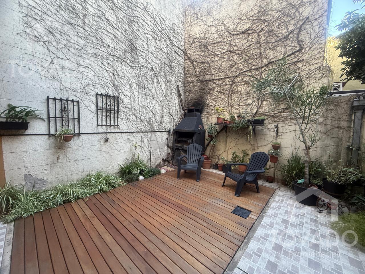 PH 3 ambientes en Villa Crespo! Muy luminoso con patio privado!