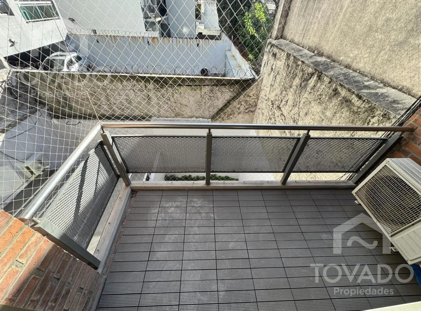 HECHO A NUEVO! 2 Ambientes con balcon en Almagro! 5