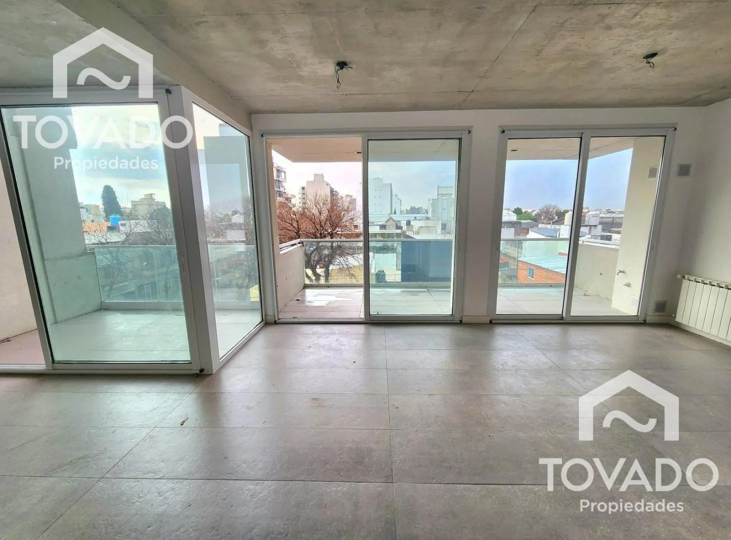 Devoto. 2 ambientes c/ opción 3 amb. Doble balcón. Amenities. A estrenar. 5