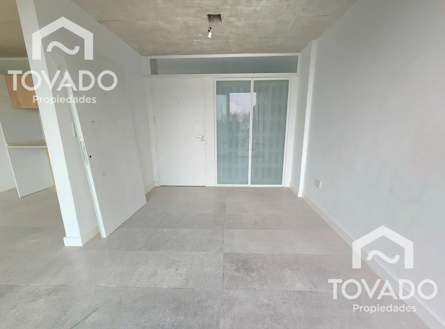 Devoto. 2 ambientes c/ opción 3 amb. Doble balcón. Amenities. A estrenar. 4
