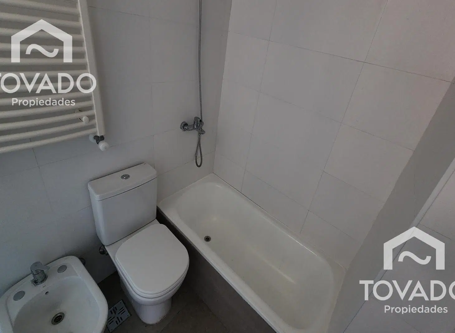 Hermoso 3 ambientes a estrenar con balcón aterrazado, en edificio en esquina con amenities 8