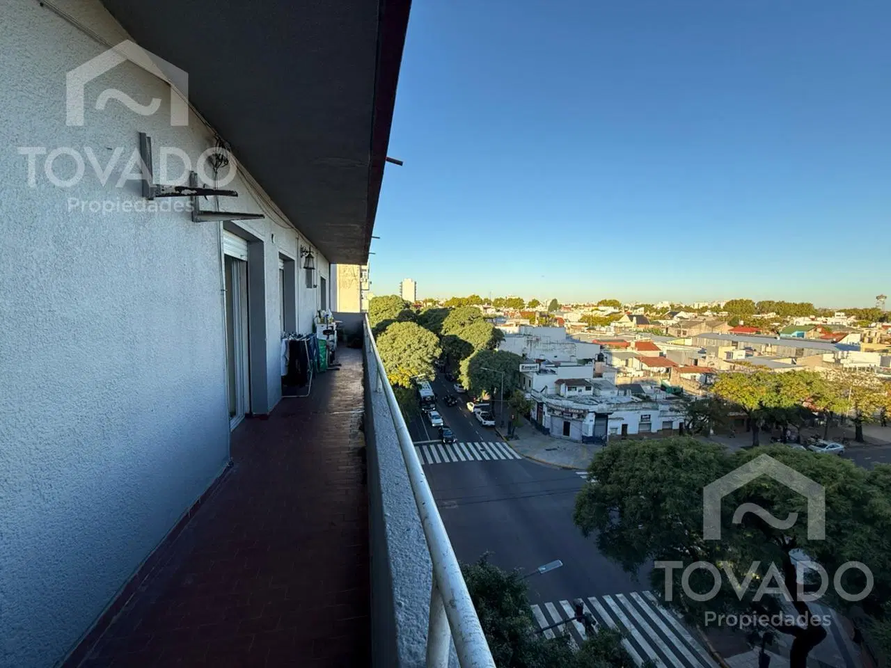 4 Ambientes con balcon corrido en Parque Chacabuco! 2