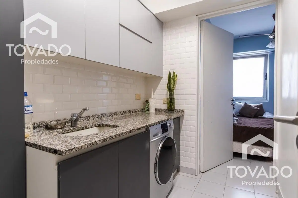 Quartier Libertador! 4 Ambientes con dependencia en piso alto! Cochera doble! 5