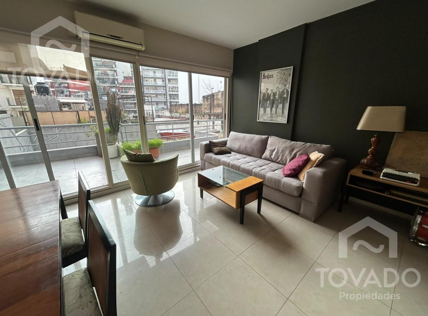 Foto de Espectacular 2 ambientes con cochera y balcon aterrazado en Villa, imagen 2