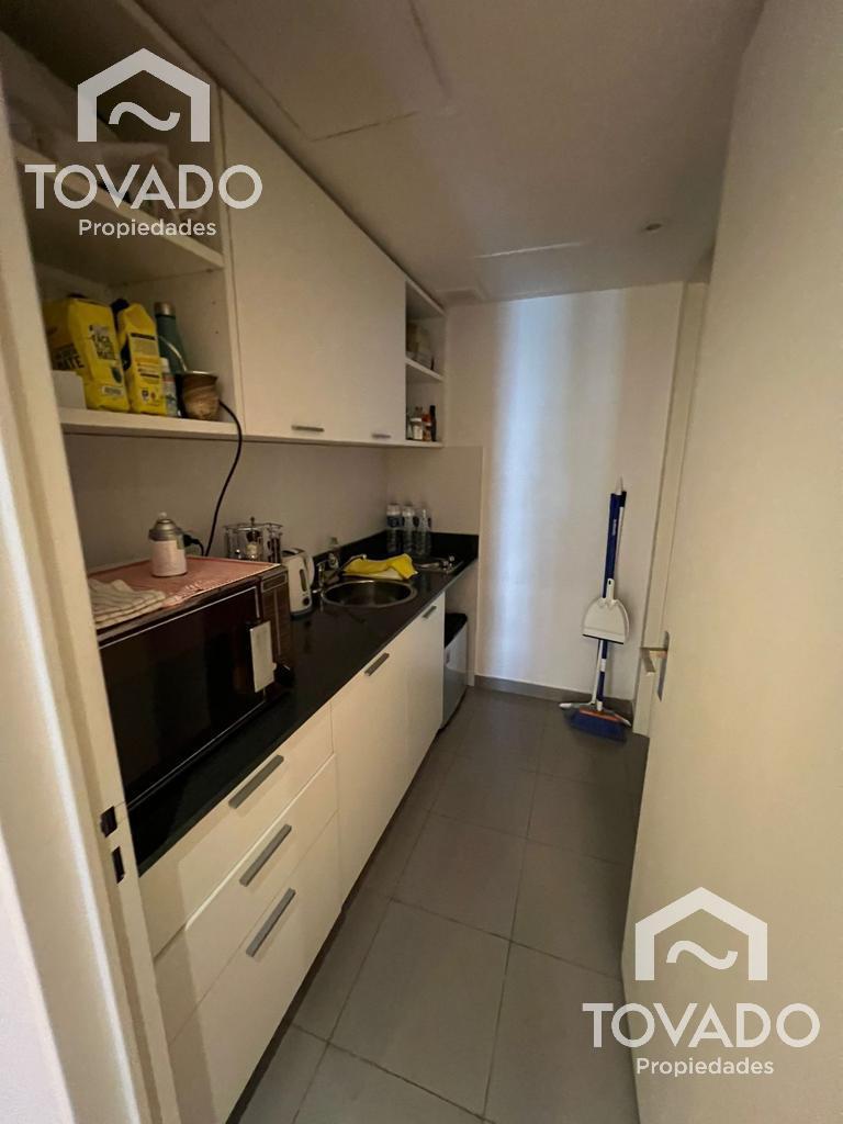 Foto de Oficina en venta en excelente edificio sobre Av. Luis Maria Campos!, imagen 4
