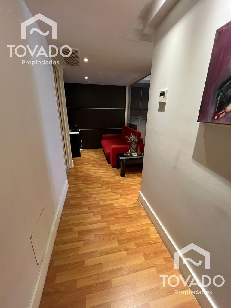 Foto de Oficina en venta en excelente edificio sobre Av. Luis Maria Campos!, imagen 2