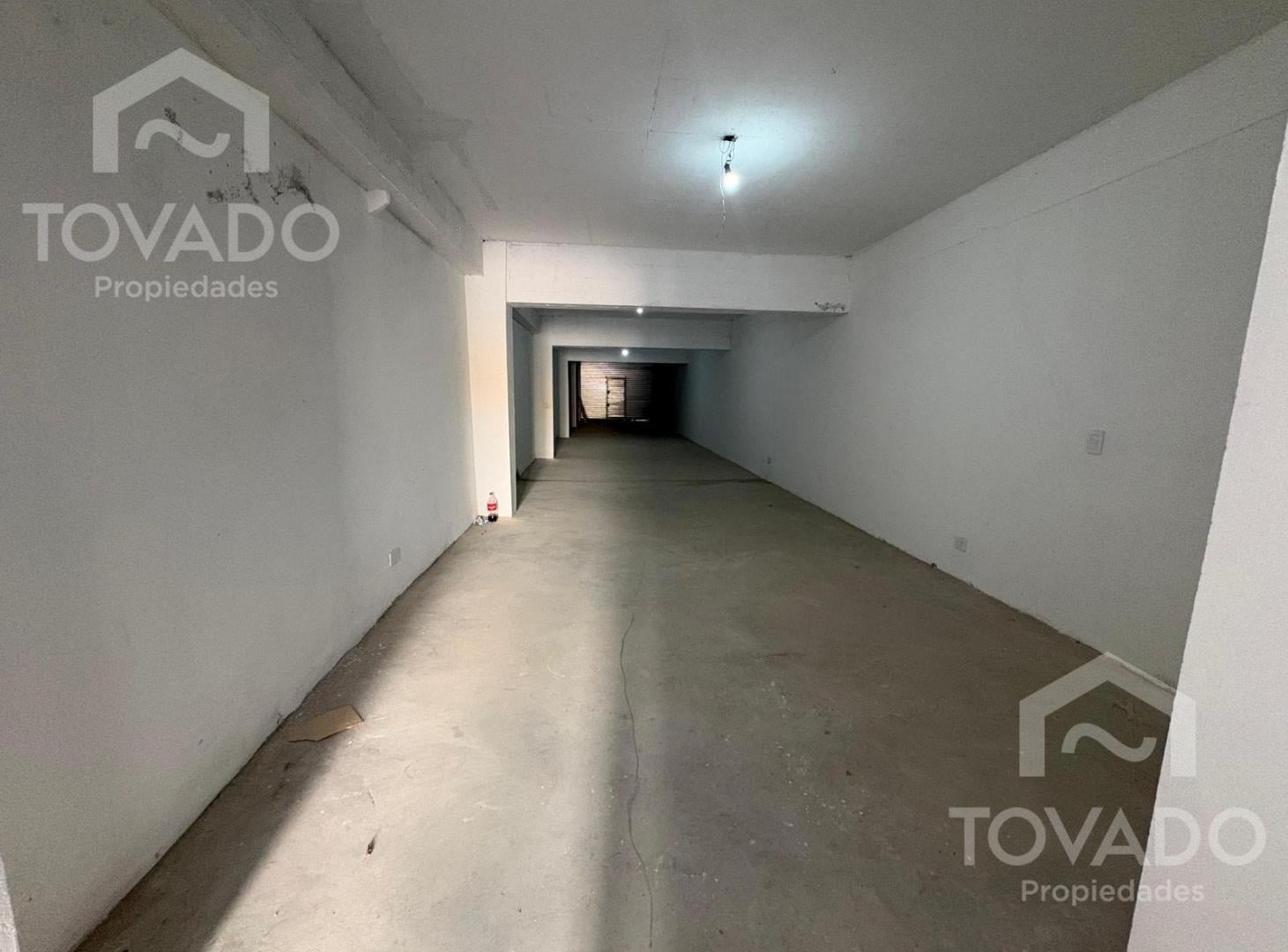 Foto de GRAN OPORTUNIDAD GALPÓN O DEPÓSITO EN FLORES COMERCIAL, imagen 5