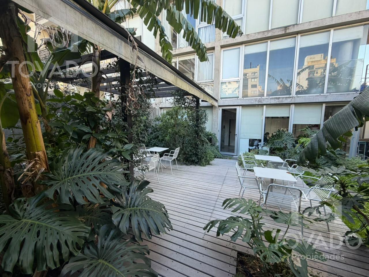 Foto de Oficina con Cochera y Jardín en Palermo Hollywood, imagen 1